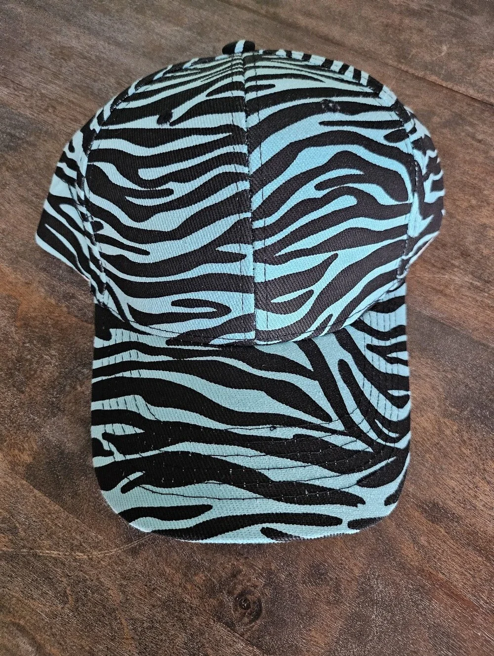 NWT Turquoise Zibra Print Trucker Baseball Hat